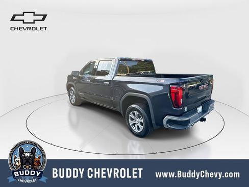 Used 2023 GMC Sierra 1500 SLT w/ X31 Off-Road Package AWD/4WD image 6