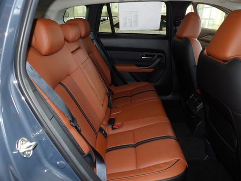 Certified 2025 MAZDA CX-50 Meridian Edition w/ Weather Package image 18