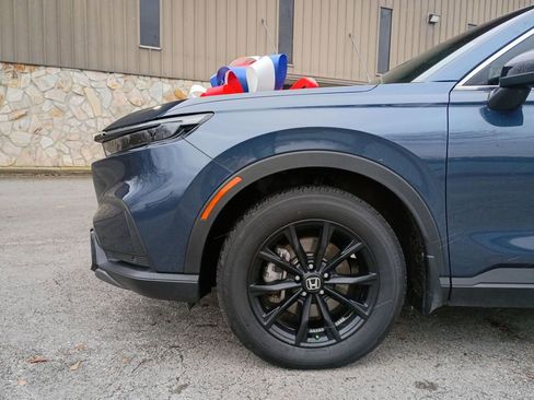 Used 2025 Honda CR-V Sport-L image 9