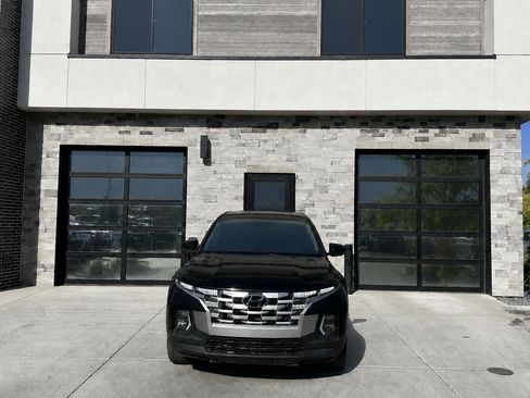Used 2024 Hyundai Santa Cruz SE AWD/4WD image 1
