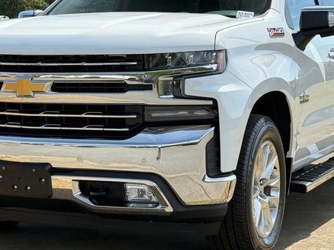 Used 2021 Chevrolet Silverado 1500 LTZ image 11
