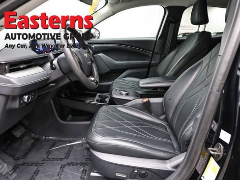 Used 2021 Ford Mustang Mach-E Select w/ Comfort/Appearance Package image 14