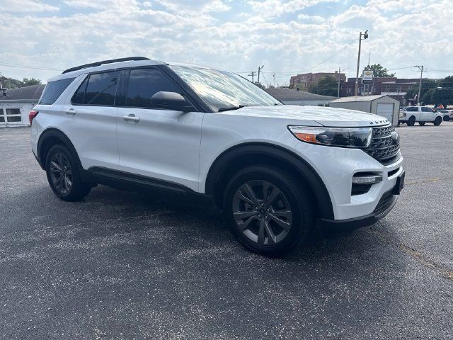 Used 2021 Ford Explorer XLT w/ Equipment Group 202A AWD/4WD image 10