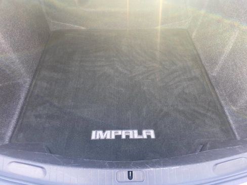 Used 2016 Chevrolet Impala LT w/ Convenience Package image 19