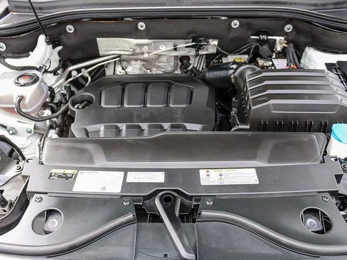 Used 2024 Volkswagen Atlas SE AWD/4WD image 27