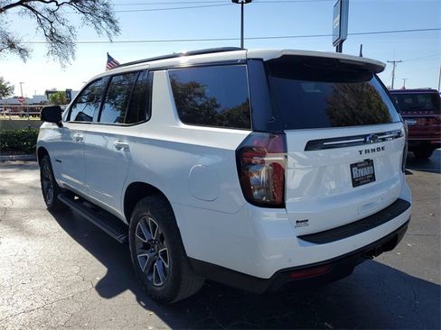 Used 2023 Chevrolet Tahoe Z71 w/ Luxury Package image 3