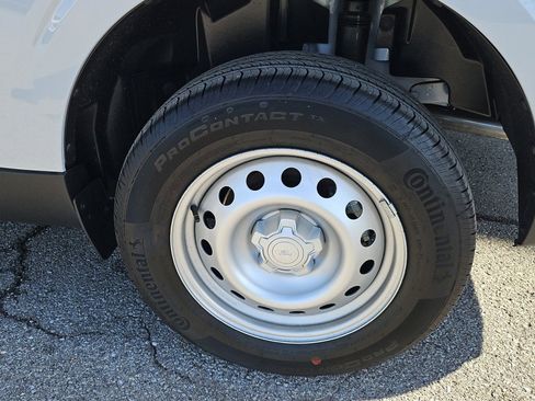 New 2025 Ford Maverick XL image 5