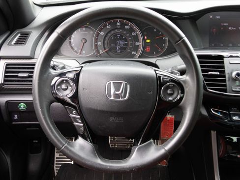 Used 2017 Honda Accord Sport image 17
