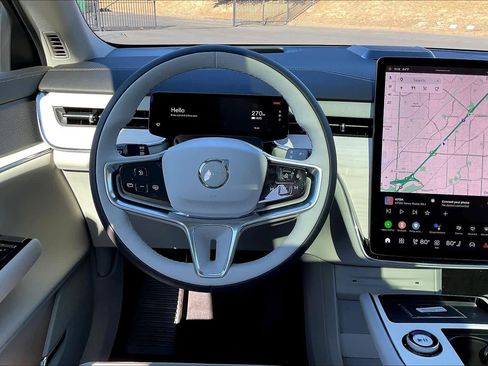 New 2025 Volvo EX90 Plus w/ Protection Package Premier image 15