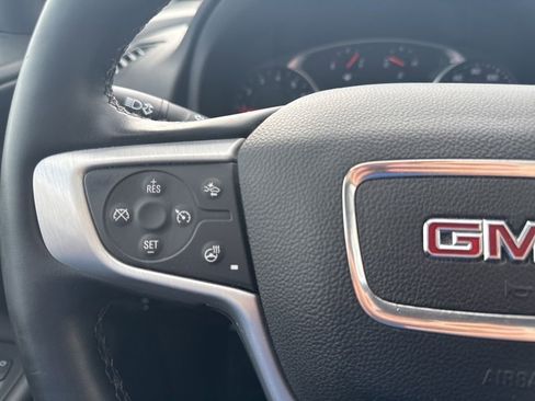 Used 2023 GMC Terrain SLT w/ Elevation Edition image 21
