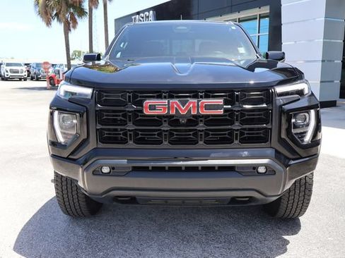 Used 2024 GMC Canyon Elevation w/ Elevation Premium Package AWD/4WD image 3
