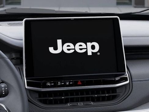 New 2026 Jeep Compass Latitude AWD/4WD image 18