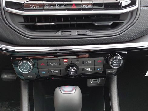 New 2026 Jeep Compass Limited AWD/4WD image 29