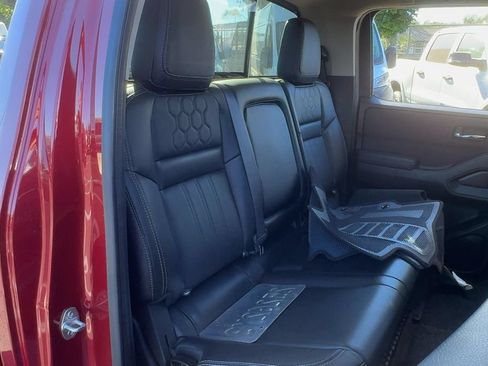 Used 2024 Nissan Frontier SL w/ Technology Package RWD image 13