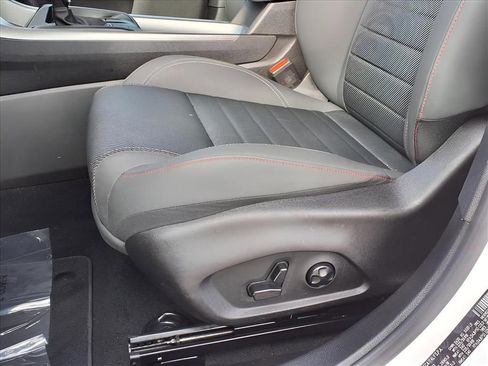 Used 2024 Dodge Hornet R/T image 22