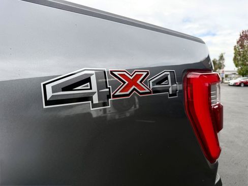 Used 2022 Ford F150 Lariat AWD/4WD image 8