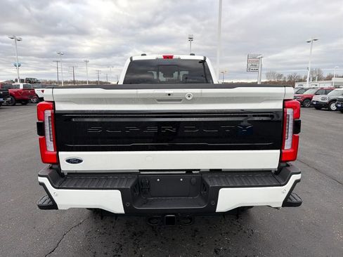 New 2026 Ford F350 Platinum w/ FX4 Off-Road Package image 4