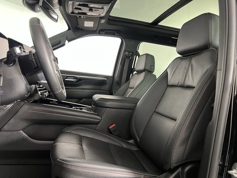 Used 2025 Chevrolet Suburban RST w/ Sun And Tow Package image 21