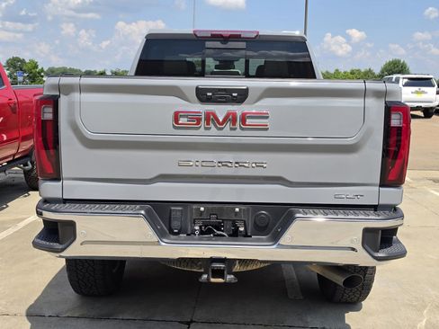 Used 2024 GMC Sierra 2500 SLT w/ SLT Premium Package AWD/4WD image 6