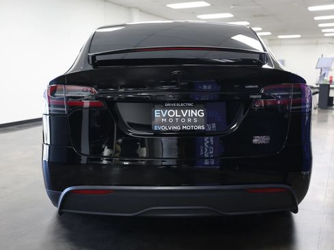 Used 2022 Tesla Model X Plaid AWD/4WD image 8