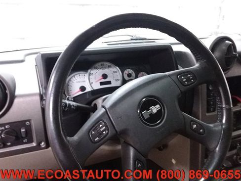 Used 2004 HUMMER H2 w/ Preferred Equipment Group image 13