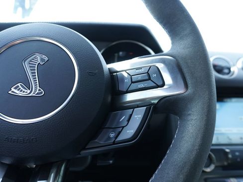 Used 2017 Ford Mustang Shelby GT350 image 32