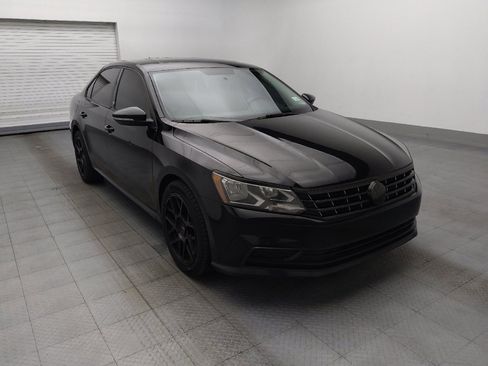 Used 2019 Volkswagen Passat 2.0T Wolfsburg w/ Wheels & Sunroof Package FWD image 13