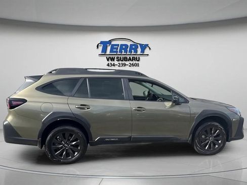 Used 2025 Subaru Outback Onyx Edition image 1