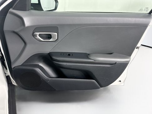 Used 2025 Kia K4 FWD image 30