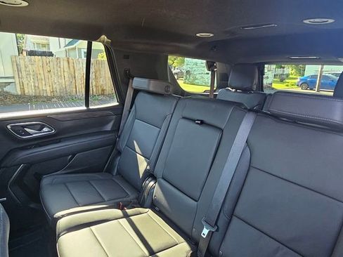 Used 2024 Chevrolet Tahoe LT w/ Luxury Package AWD/4WD image 18