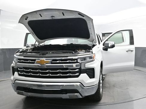 Used 2023 Chevrolet Silverado 1500 LTZ AWD/4WD image 38