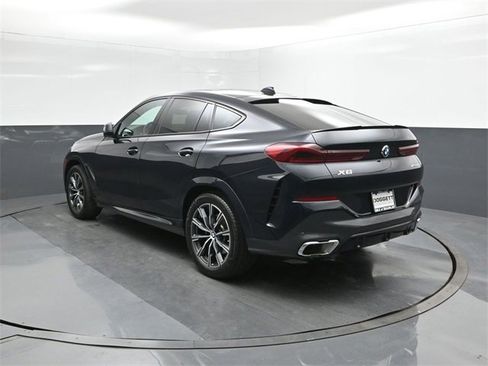 Used 2023 BMW X6 xDrive40i w/ M Sport Package image 5