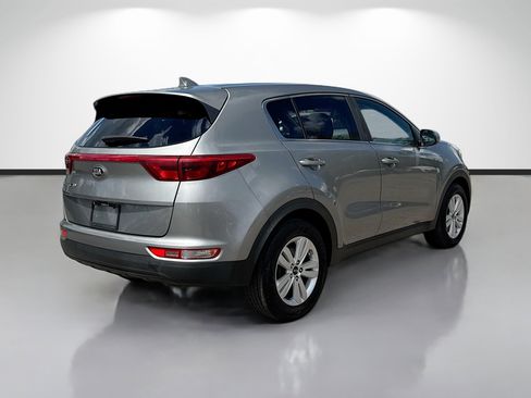 Used 2019 Kia Sportage LX FWD image 3