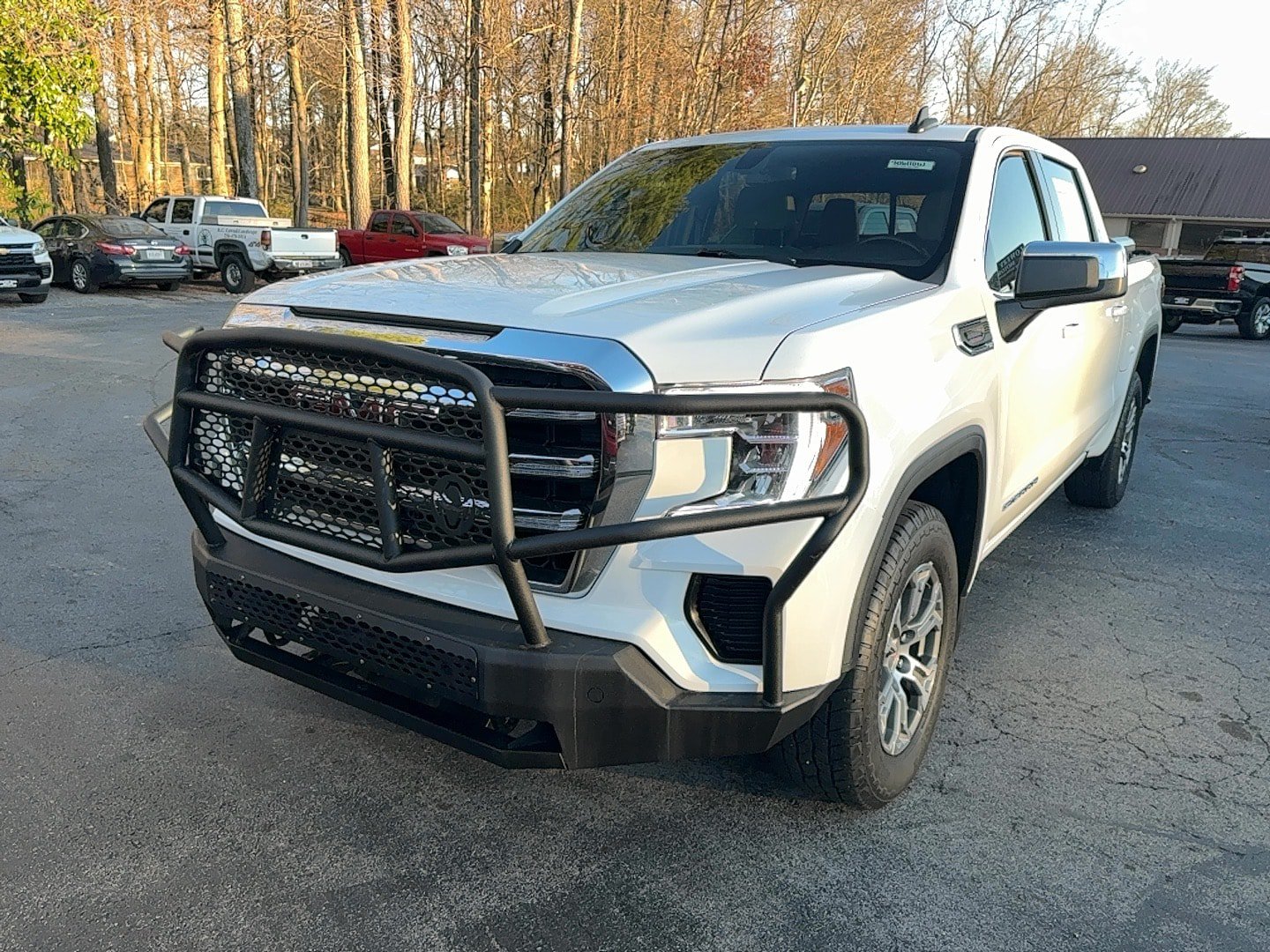 Used 2021 GMC Sierra 1500 SLE w/ X31 Off-Road Package AWD/4WD image 1