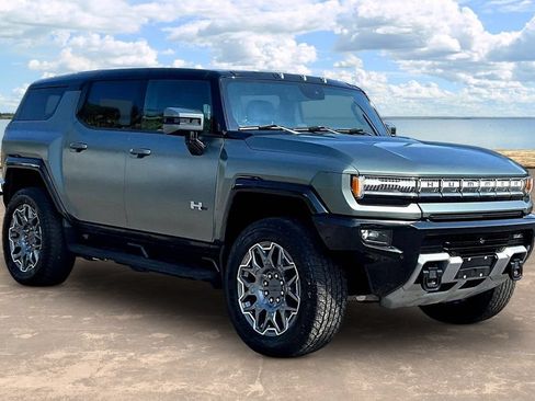 Used 2024 GMC Hummer EV 3X AWD/4WD image 3