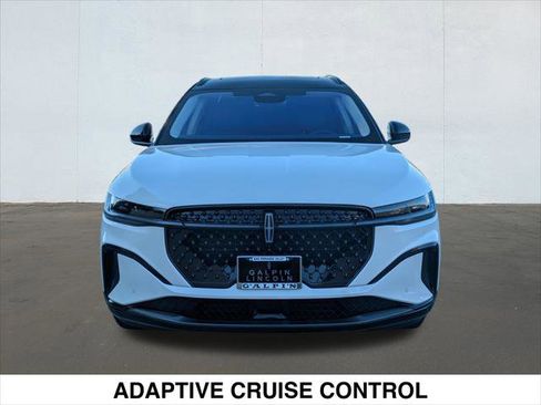 New 2026 Lincoln Nautilus Reserve w/ Jet Appearance Package image 4