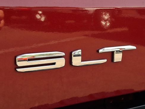 Certified 2020 GMC Sierra 1500 SLT w/ SLT Premium Package AWD/4WD image 34