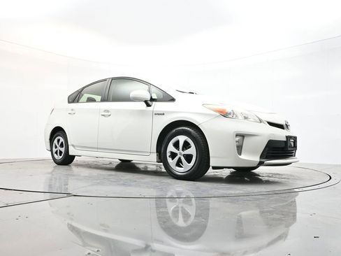Used 2015 Toyota Prius Four image 23
