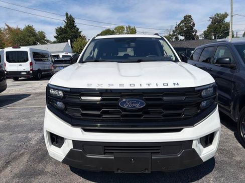 Certified 2025 Ford Expedition Max Active AWD/4WD image 2