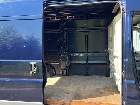 Used 2014 RAM ProMaster 2500 w/ Interior Convenience Group FWD image 13