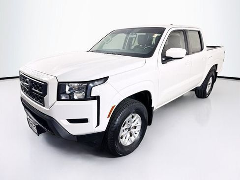 Used 2024 Nissan Frontier SV w/ Technology Package AWD/4WD image 1