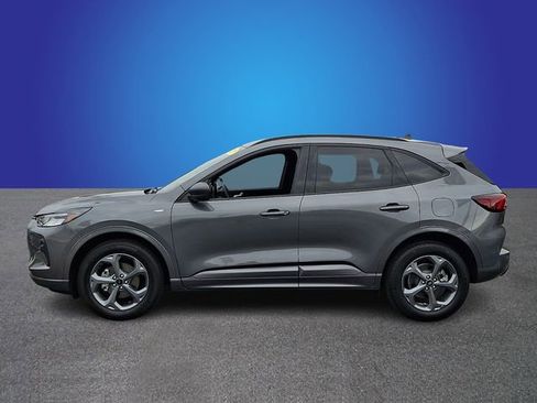 Used 2023 Ford Escape ST-Line w/ Tech Pack #1 AWD/4WD image 7