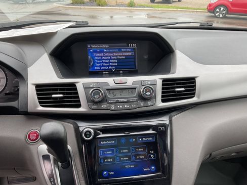 Used 2016 Honda Odyssey EX-L image 22