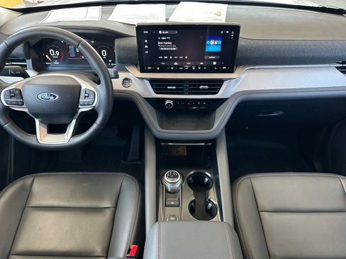Used 2025 Ford Explorer Active w/ Active Comfort Package RWD image 12