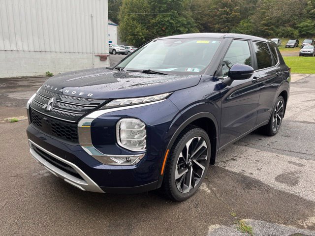 Used 2024 Mitsubishi Outlander AWD image 9