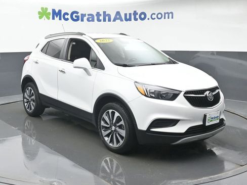 Used 2022 Buick Encore Preferred w/ Safety Package image 2