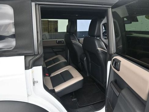 Certified 2024 Ford Bronco Wildtrak AWD/4WD image 14