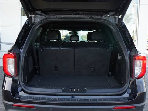 Used 2022 Ford Explorer ST w/ Equipment Group 401A AWD/4WD image 8