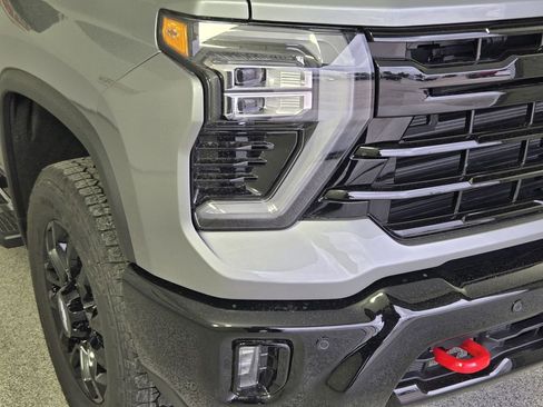 New 2026 Chevrolet Silverado 2500 LT w/ Trail Boss Package AWD/4WD image 9
