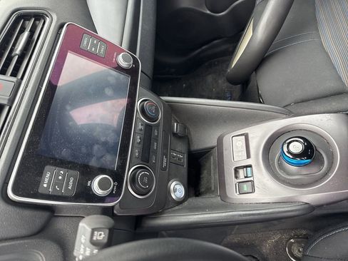 Certified 2023 Nissan Leaf S image 11